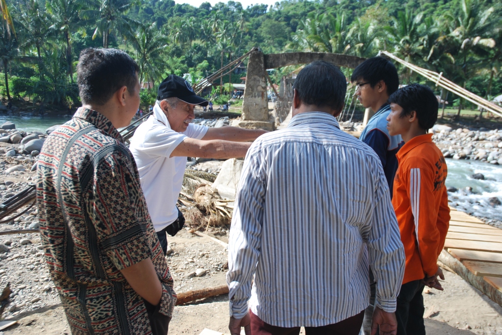 Dokumentasi Tanggap Bencana Banjir Bandang Padang — Padang #4