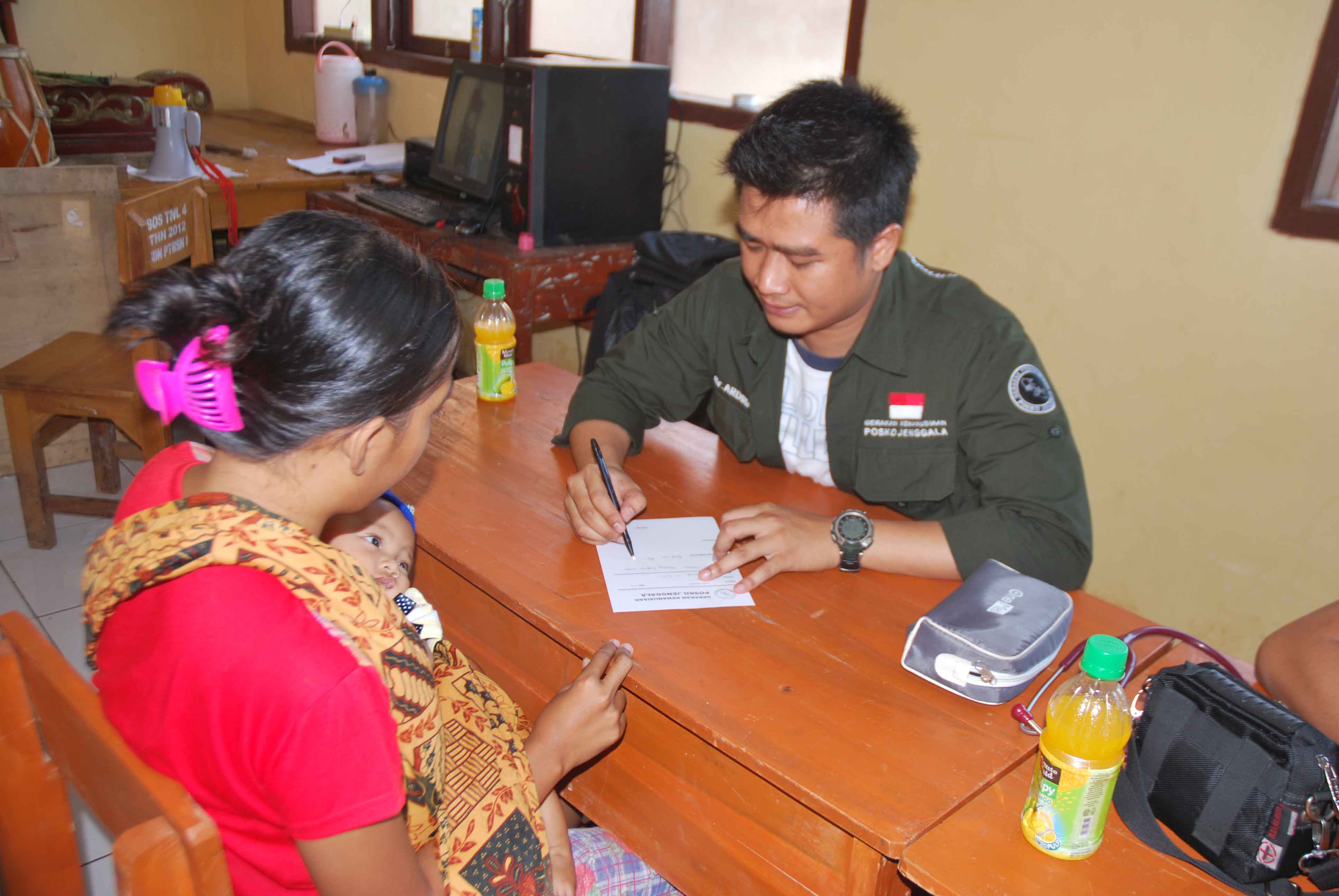 Dokumentasi Tanggap Bencana Banjir Jakarta 2013 — Jakarta #19